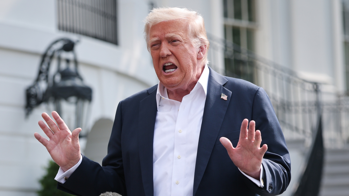 Trump’s Shocking Dismissal of the Epstein Scandal as a “Hoax” Sparks Outrage in U.S. Politics
