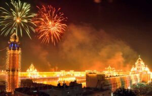 Diwali 2025 in India: Celebrations Glow Amid Rising Pollution and Renewed Spirit